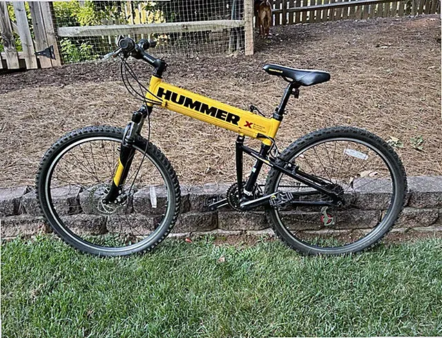Hummer Montague Folding Bike 26in 18-Speed Front Suspension Mech Disc Yellow
