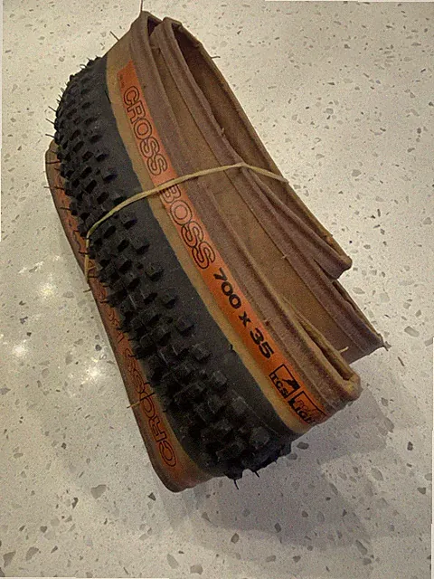 WTB Cross Boss 700 x 35c Tubeless TCS Cyclocross Bike Tire Skinwall Light Gravel