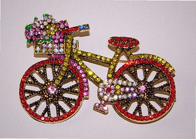 YELLOW & RED SPARKLY GOLD TONE VIBRANT RHINESTONE BICYCLE BROOCH BIKE PIN PRETTY
